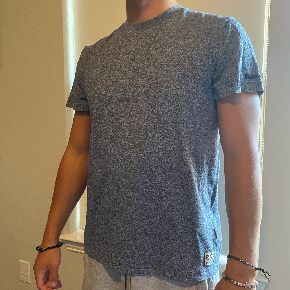 Blue Roots T-Shirt Small